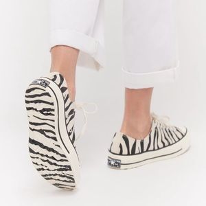 Converse Chuck 70 Ox Sneakers in Zebra Print SZ 7.5